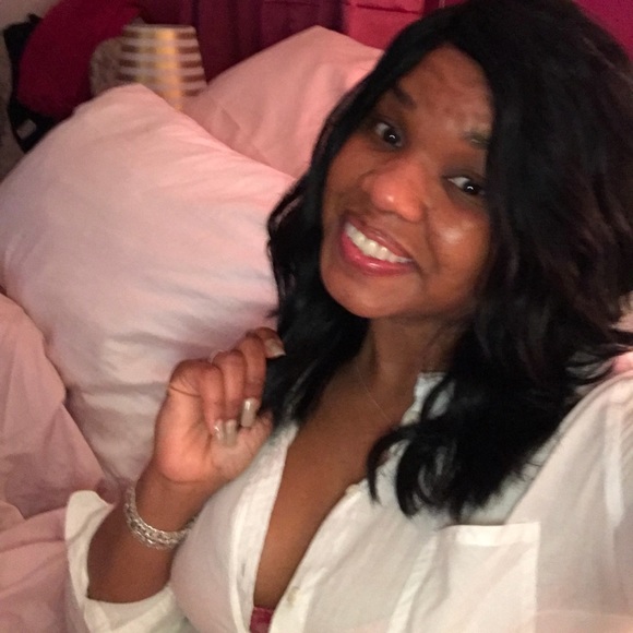 Meet your Posher, Samantha - Picture 1 of 1